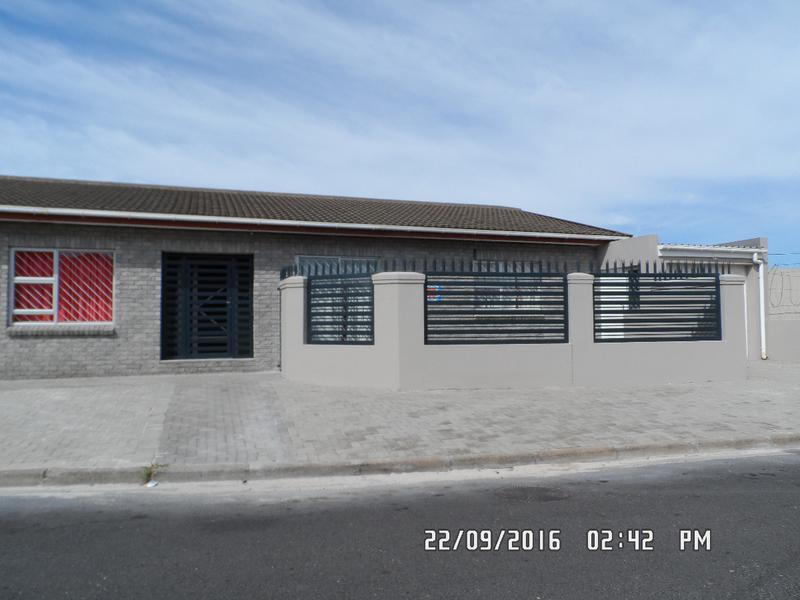 To Let 3 Bedroom Property for Rent in Rondebosch East Western Cape